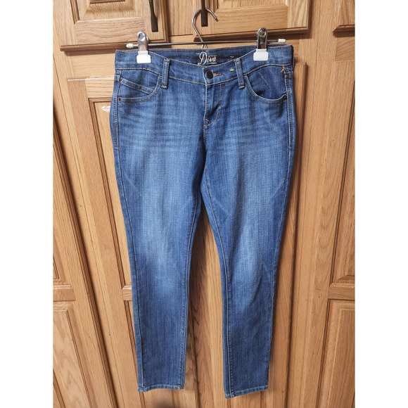 Old Navy "The Diva" Mildly Distressed Women's Slim Fit Jeans Size 2 - Picture 1 of 4